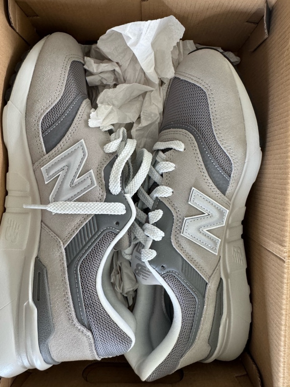 New Balance Men's Gray and Light Gray Running Sneakers